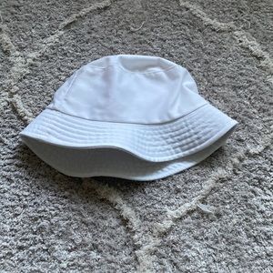 Cute one size white bucket hat